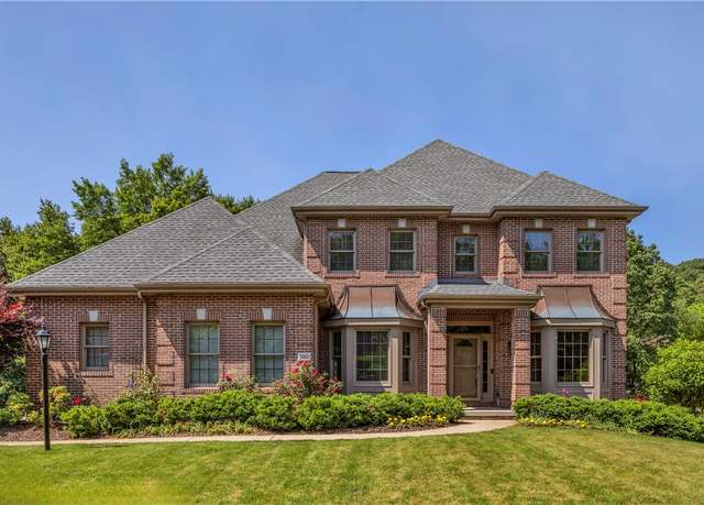 Property at 360 Steeplechase Dr, Cranberry Twp, PA 16066, 5 beds, 4.5 baths