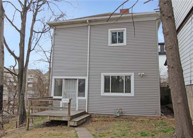 Property at 301 Paur St, Mt Washington, PA 15211, 2 beds, 1 bath