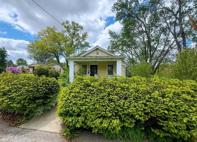 Property at 251 Neilson Ave, O'hara, PA 15238, 2 beds, 2 baths