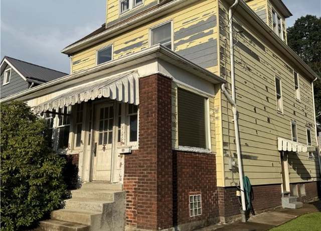 Property at 500 5th Ave, Ford City Boro, PA 16226, 4 beds, 2 baths