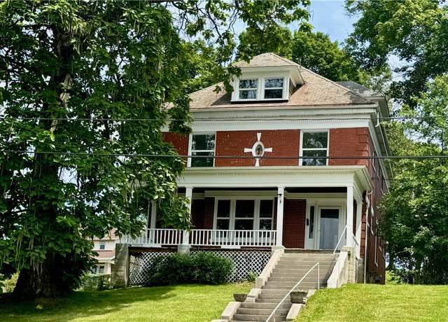 Property at 320 Locust Ave, City Of Washington, PA 15301, 4 beds, 2.5 baths