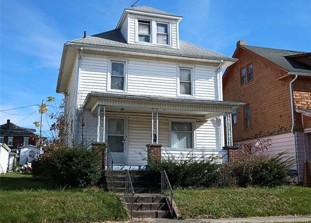 Property at 385 Spruce Ave, Sharon, PA 16146, 3 beds, 1 bath