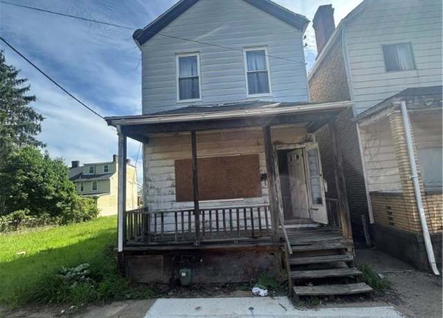 Property at 158 Stoebner Way, Lincoln-larimer, PA 15206, 2 beds, 1 bath