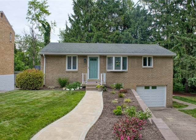 Property at 426 Ridgemont Dr, Banksville/westwood, PA 15220, 3 beds, 1 bath