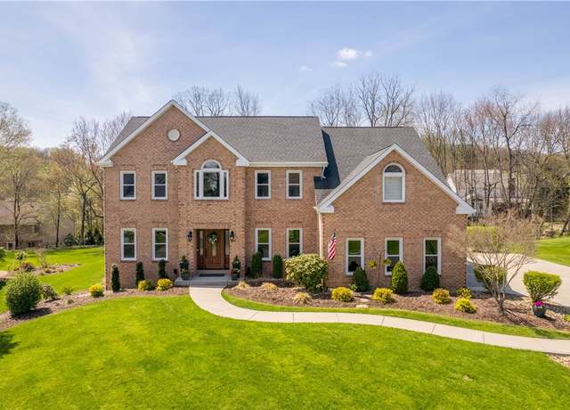 Property at 204 Elmhurst Cir, Cranberry Twp, PA 16066, 4 beds, 3.5 baths