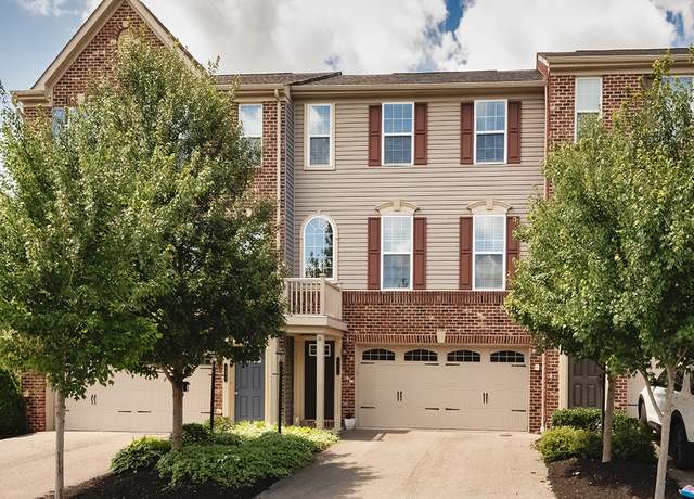 Property at 133 Mews, Cranberry Twp, PA 16066, 3 beds, 2.5 baths