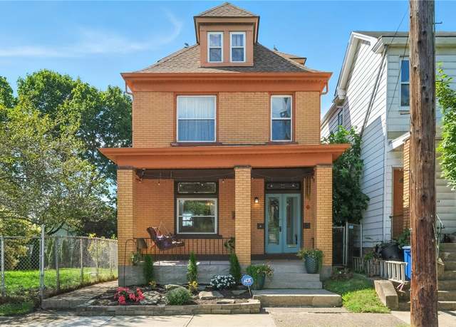Property at 6 Soffel St, Mt Washington, PA 15211, 4 beds, 2.5 baths