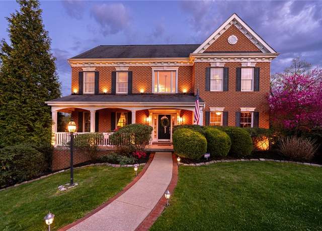 Property at 1832 Franklin Run Ct, Franklin Park, PA 15237, 4 beds, 3.5 baths