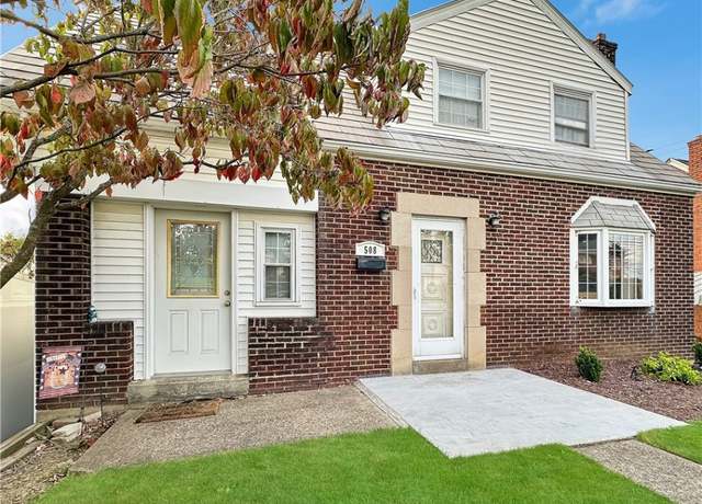 Property at 508 Commonwealth Ave, West Mifflin, PA 15122, 3 beds, 1.5 baths