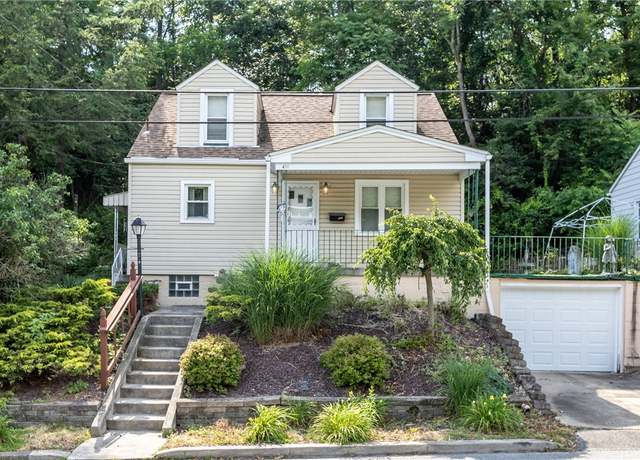 Property at 411 Penn Ave, Aliquippa, PA 15001, 3 beds, 2 baths