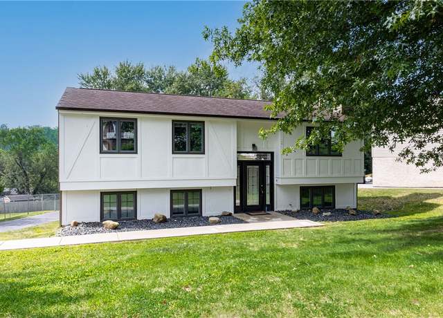 Property at 230 Dodd Dr, South Strabane, PA 15301, 3 beds, 1.5 baths