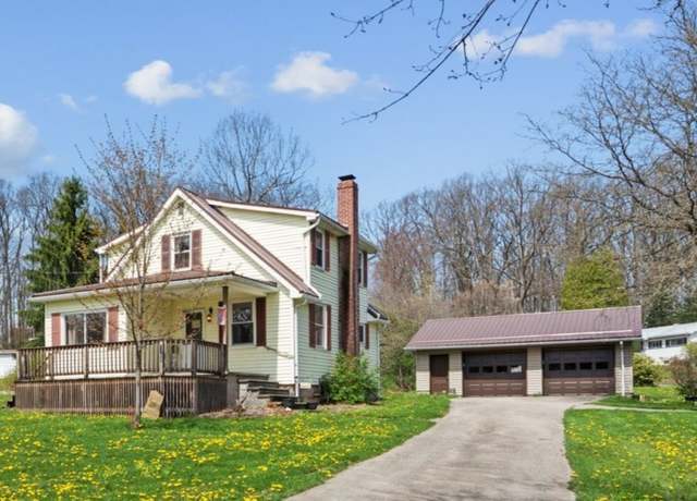 Property at 1253 Stoystown Rd, Somerset Twp, PA 15541, 3 beds, 1.5 baths