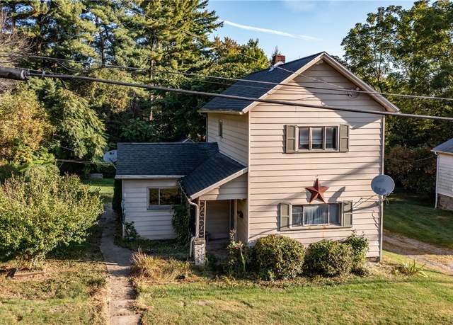 Property at 276 Lincoln St, Sharon, PA 16146, 2 beds, 1 bath