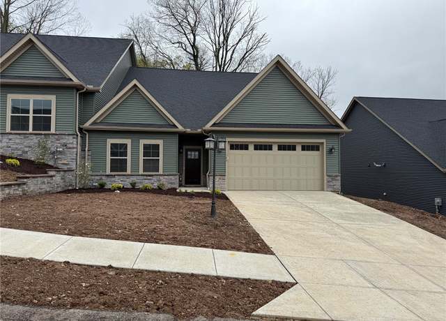Property at 107 Hemingway Ln, Kennedy Twp, PA 15108, 2 beds, 2 baths