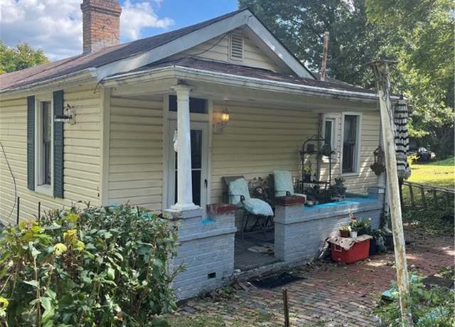 Property at 2007 Center Ave, Beaver Falls, PA 15010, 3 beds, 1.5 baths