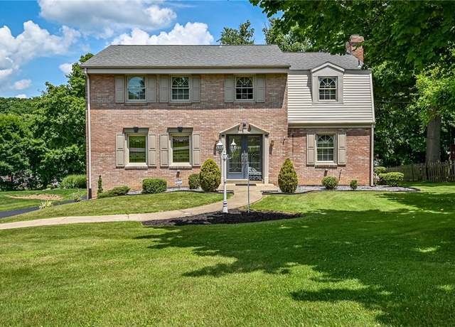 Property at 2276 Rochester Rd, Franklin Park, PA 15237, 4 beds, 2.5 baths