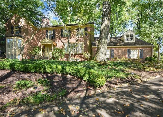 Property at 465 Woodland Hills Dr, Churchill Boro, PA 15235, 4 beds, 4 baths