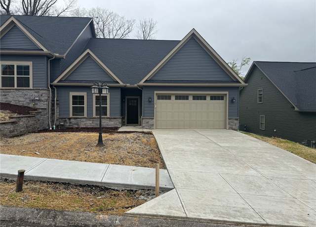 Property at 111 Hemingway Ln, Kennedy Twp, PA 15108, 2 beds, 2 baths