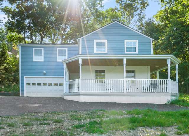 Property at 1775 Mcmillan Rd, Upper St. Clair, PA 15241, 5 beds, 3 baths