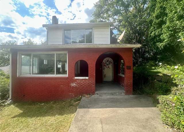 Property at 717 Washington St, Aliquippa, PA 15001, 3 beds, 2 baths