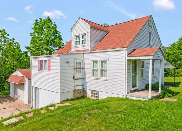 Property at 3316 Evans Dr, South Park, PA 15332, 4 beds, 2 baths