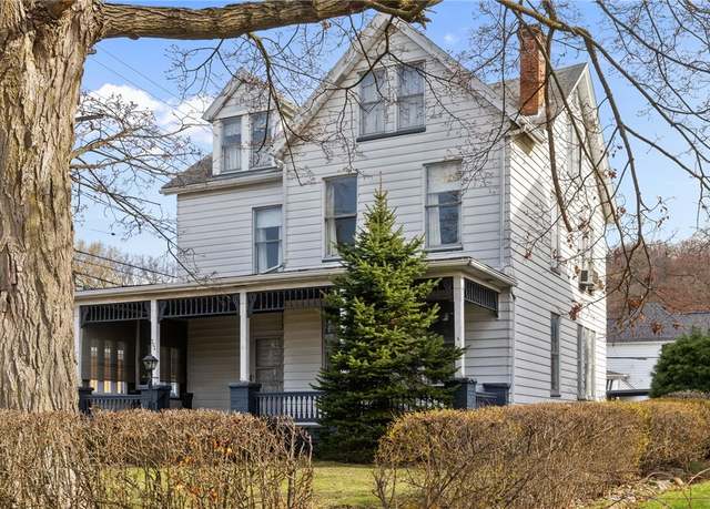 Property at 701 Beaver St, Sewickley, PA 15143, 4 beds, 2.5 baths