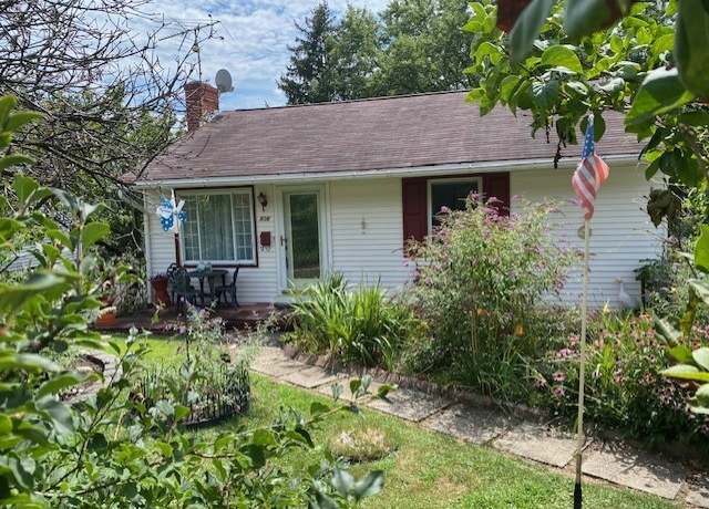 Property at 806 Kerry Hill Dr, Castle Shannon, PA 15234, 3 beds, 2 baths