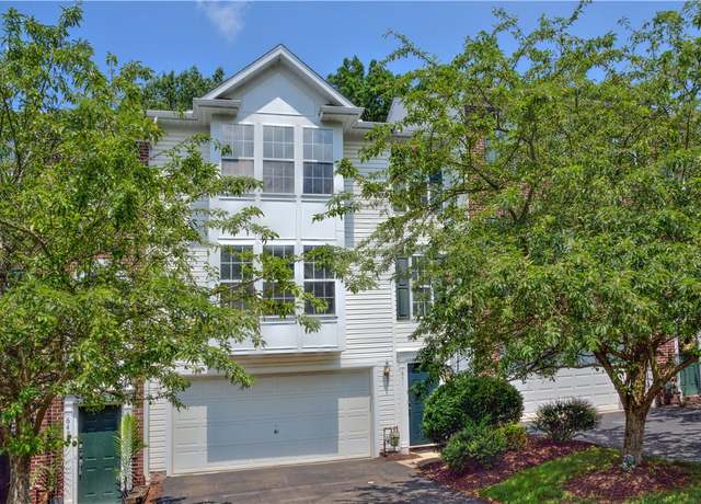 Property at 651 Village Green Blvd E, Adams Twp, PA 16046, 3 beds, 2.5 baths