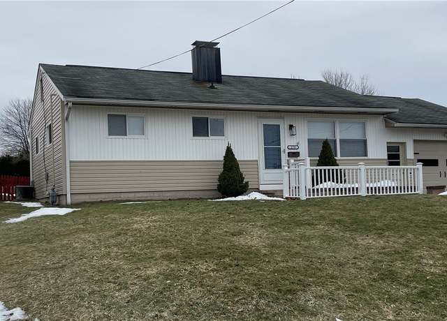 Property at 279 Cinema Dr, Greater Johnstown School District, PA 15905, 3 beds, 1 bath