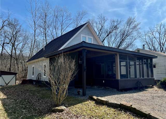 Property at 335 Algoma Ln, Hickory Twp, PA 16105, 1 bed, 2 baths