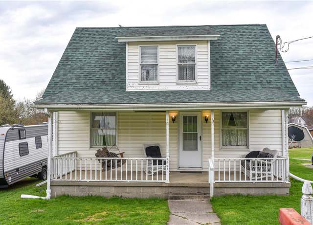 Property at 537 Meadow St, Worthington Borough, PA 16262, 3 beds, 1 bath