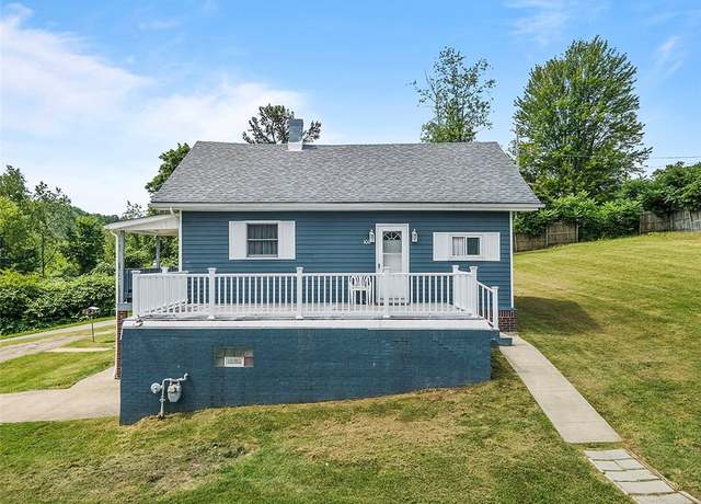 Property at 100 Eleanor St, Smith, PA 15054, 2 beds, 1.5 baths