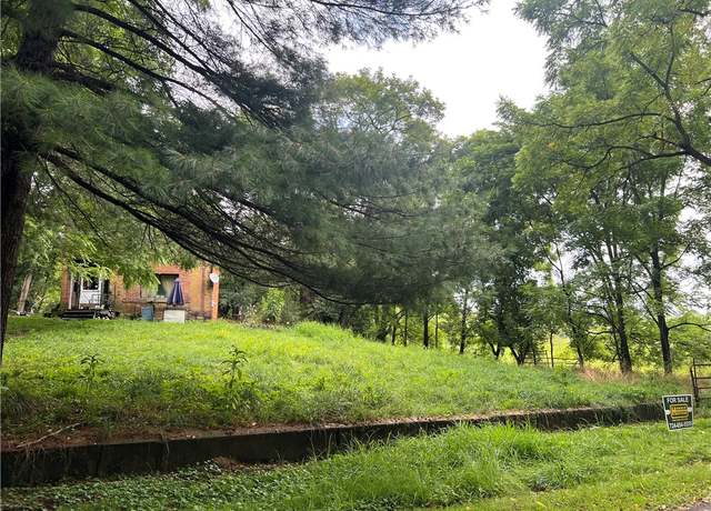 Property at 2225 County Line Rd, Shenango Twp - Law, PA 16101, 3 beds, 1 bath
