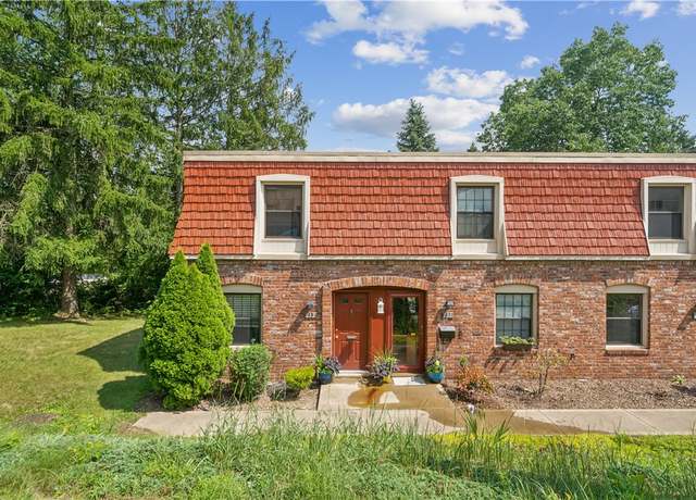 Property at 733 Pennsbury Blvd, Pennsbury, PA 15205, 2 beds, 1 bath