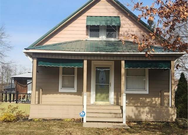 Property at 230 State Ave, Ellport Borough, PA 16117, 2 beds, 1 bath