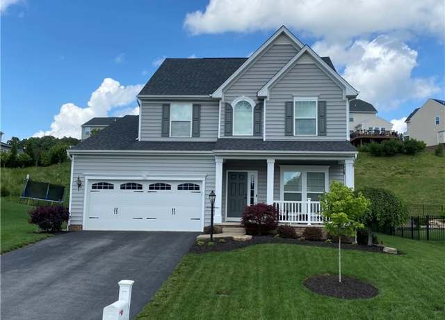 Property at 1028 Oakbrooke Dr, Canonsburg, PA 15317, 3 beds, 3 baths