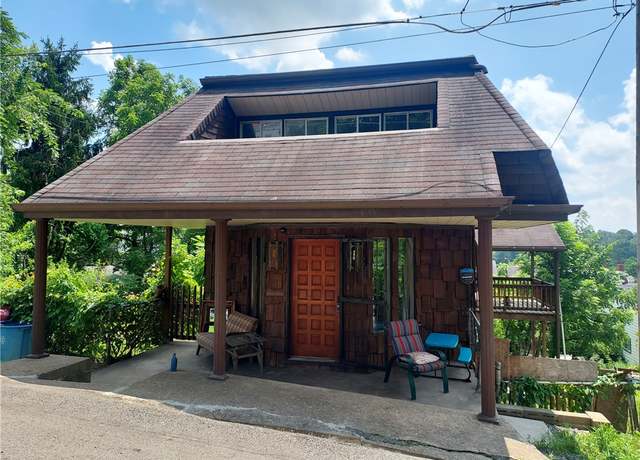Property at 2420 Elsie St, Arlington, PA 15210, 3 beds, 1.5 baths