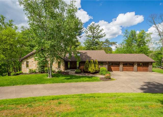 Property at 114 Moore Dr, Peters Twp, PA 15317, 5 beds, 3.5 baths