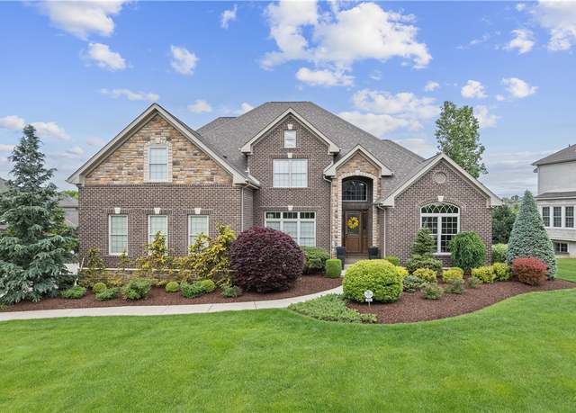 Property at 347 Buckingham Dr, Peters Twp, PA 15367, 6 beds, 4.5 baths