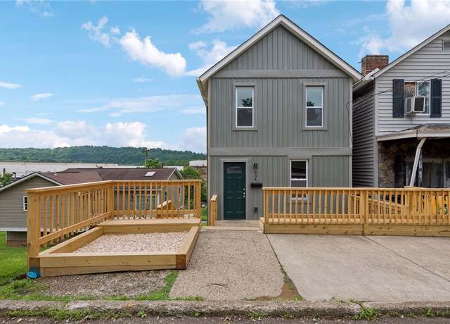 Property at 634 Euclid Ave, Canonsburg, PA 15317, 3 beds, 2 baths