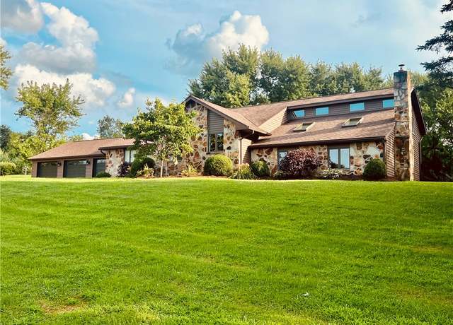 Property at 197 Eannotti Rd, Dawson, PA 15428, 4 beds, 3 baths