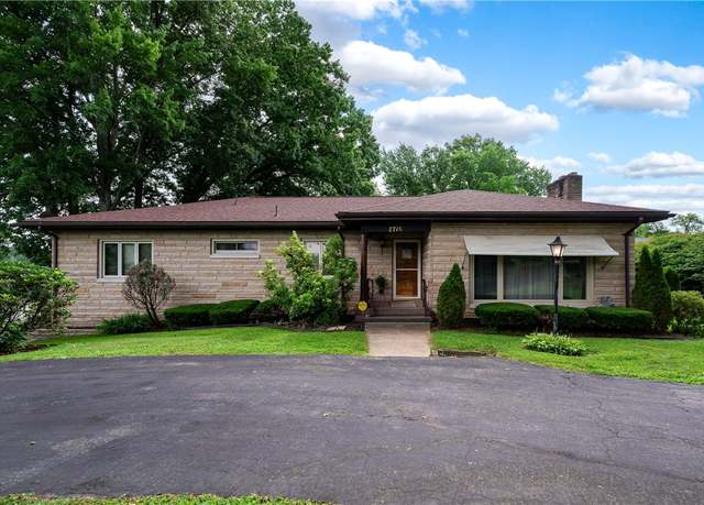Property at 2716 Albert St. Ext, Neshannock Twp, PA 16105, 3 beds, 2.5 baths