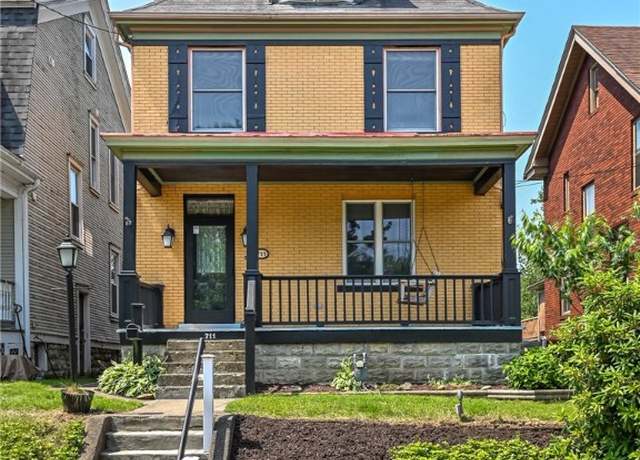 Property at 711 Klemont Ave, Ross Twp, PA 15202, 4 beds, 1.5 baths