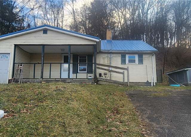 Property at 232 Clearfield Pike, Rayburn Twp, PA 16201, 2 beds, 1 bath