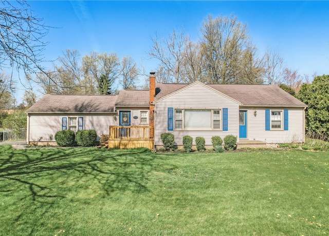 Property at 88 S Kerrwood, Hermitage, PA 16148, 3 beds, 1.5 baths