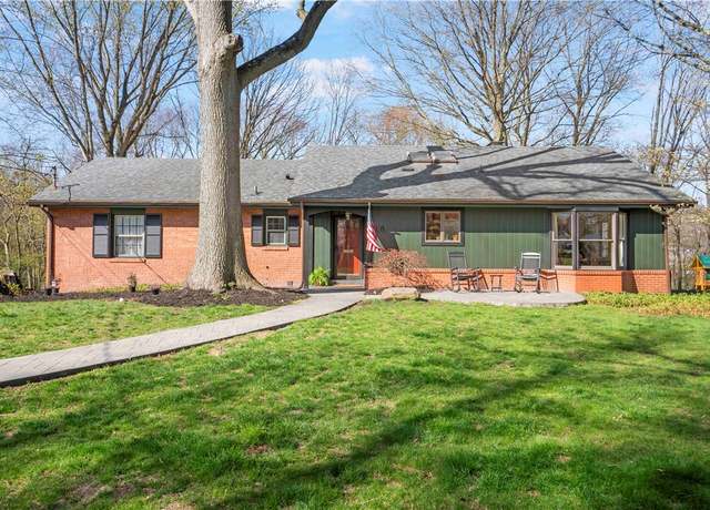 Property at 18 Oakglen Dr, Oakmont, PA 15139, 3 beds, 3 baths