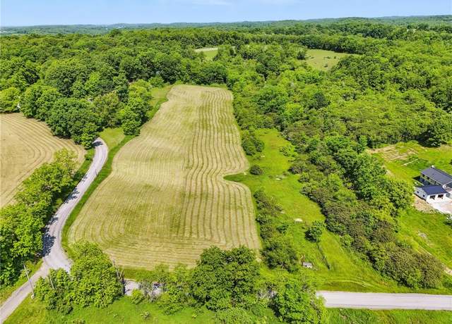 Property at 134 Kings Creek Rd, Hanover Twp - Bea, PA 15043