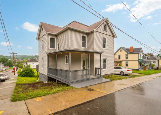 Property at 122 Elm St, Canonsburg, PA 15324, 4 beds, 3 baths