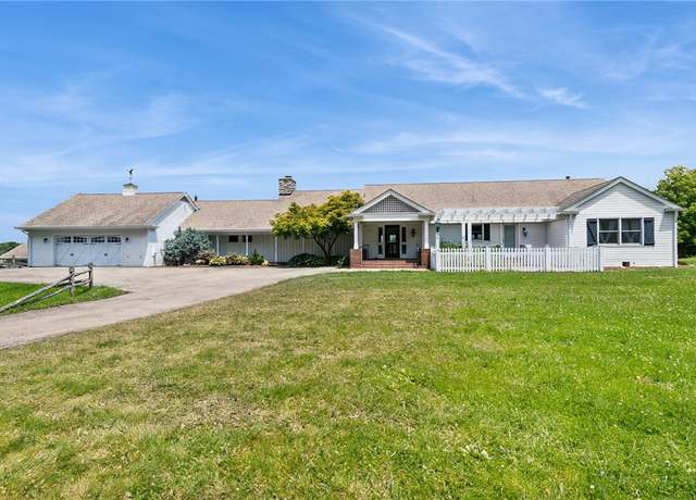 Property at 378 Stoneylonesome Rd, Cook Twp, PA 15687, 4 beds, 4 baths