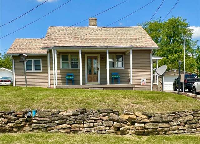 Property at 3246 Old Mcclellandtown Rd, Mcclellandtown, PA 15458, 3 beds, 1 bath